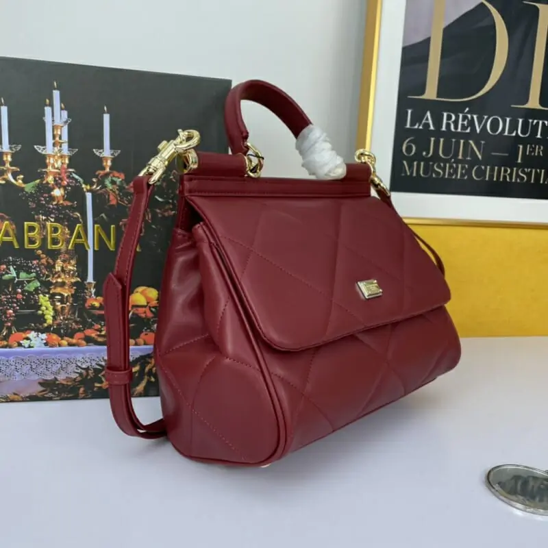 dolce  gabbana aaa qualite sac a main  pour femme s_11a26a11